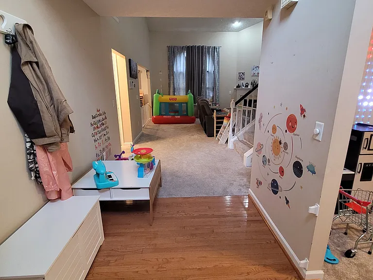 335 Thompson Dr — Photo 33
