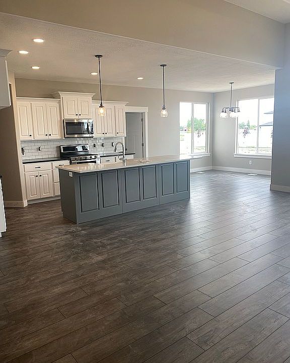 1st image of 2853 E 80 S #65