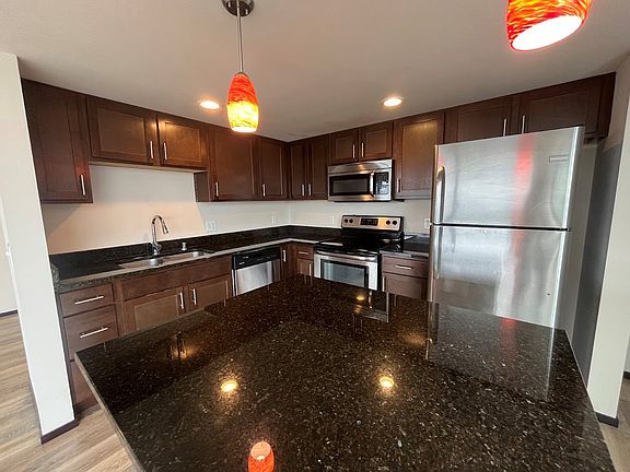 5th image of 822 E Washington Ave APT 500