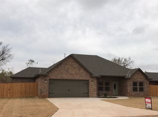 5 Misty Morning Ln, Elgin, OK 73538