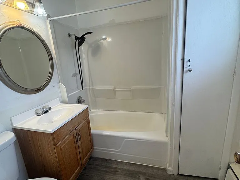 900 W 26th Ave #15 — Photo 7
