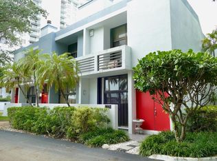 3003 NE 183rd Ln, North Miami Beach, FL 33160
