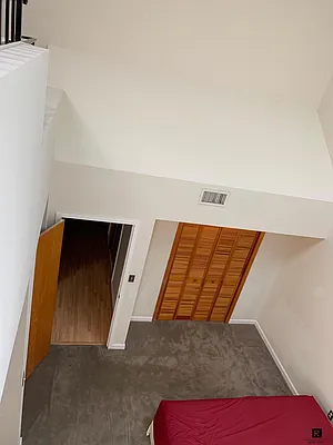 Sold by R New York | media 33