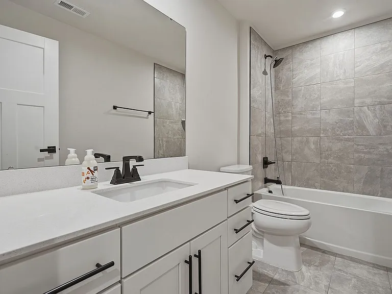 131 Callowhill Ln — Photo 20