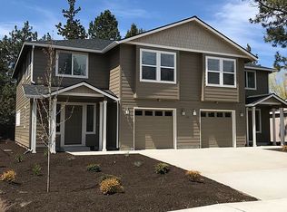 823 SE 6th St, Bend, OR 97702