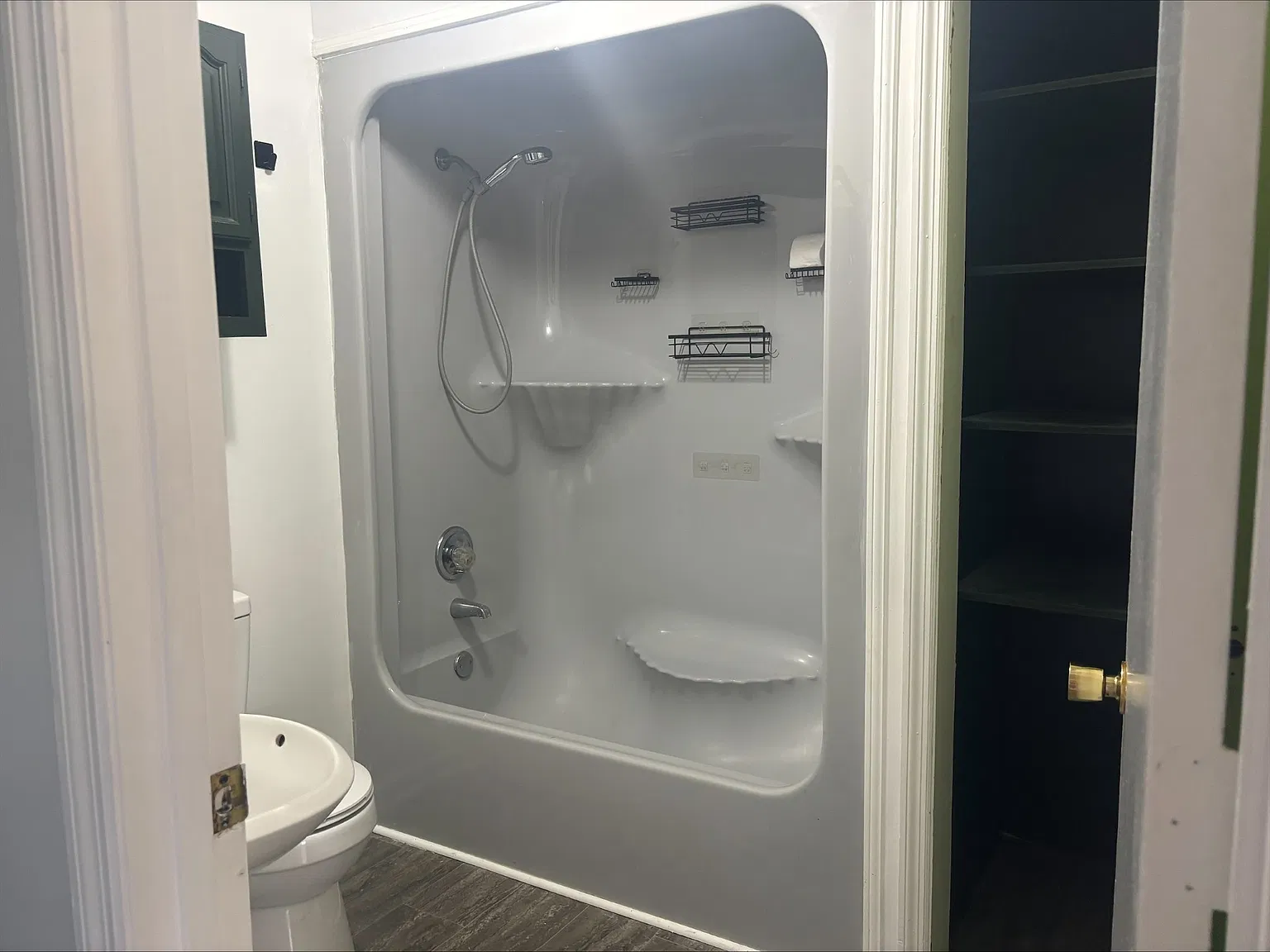 1 bed, $900 — Photo 3