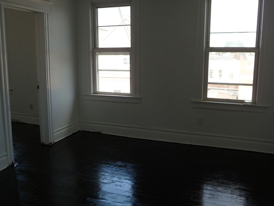 2nd image of 51 Cortland St APT 3