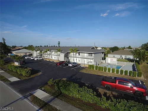 3705 Country Club Blvd #1 Photo 1