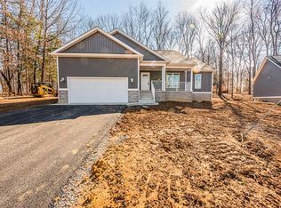 63 Vance Dr, Scottsville, KY 42164