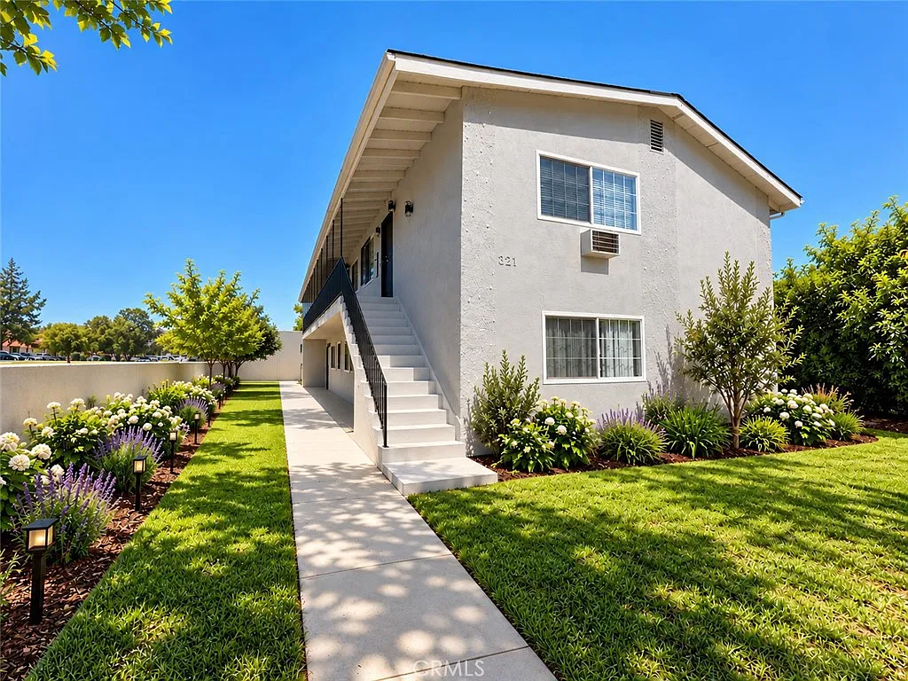 1 bed, 700 sqft, $1,795 — Photo 3