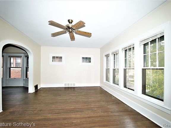 5th image of 1029-31 Maryland St