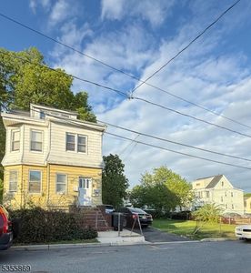 19 Astoria Pl, Union, NJ, 07083
