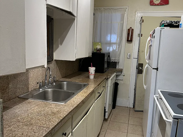 2803 NW 17th St — Photo 20