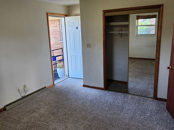 5th image of 15 Ohio Ave APT 4