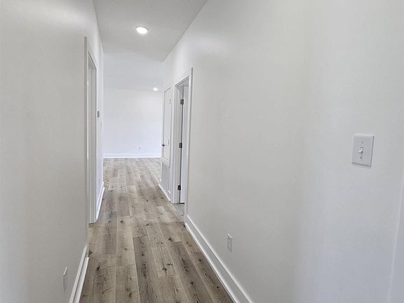 5th image of 503 9th St