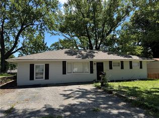 5309 N Michigan Ave, Kansas City, MO 64118