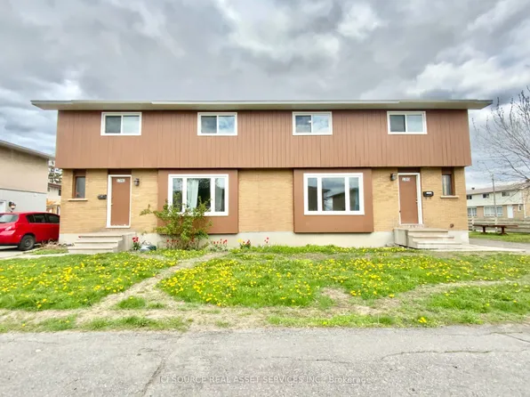 1393 Claymor Ave, Ottawa, ON K2C 1S5