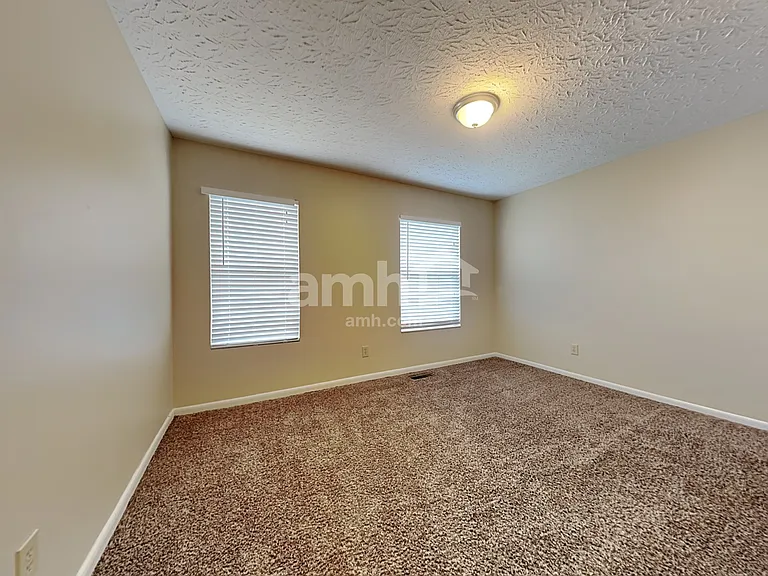 9030 Crimson Oak Dr — Photo 17