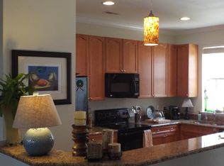 1047 Central Park Cir, Davidson, NC 28036