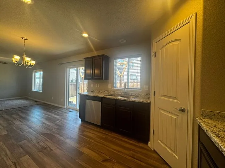 5338 Kingscote Dr — Photo 8