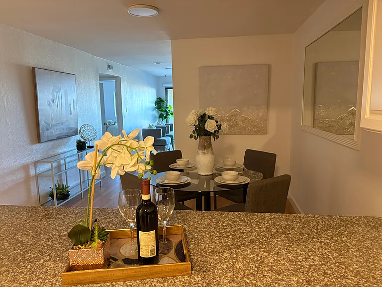 1 Laurel St #102 — Photo 12