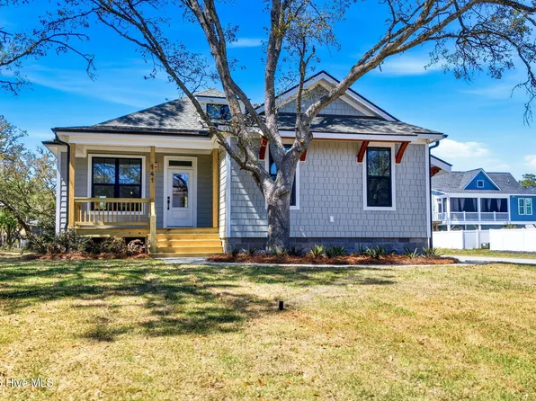 141 NE 39th Street, Oak Island, NC 28465