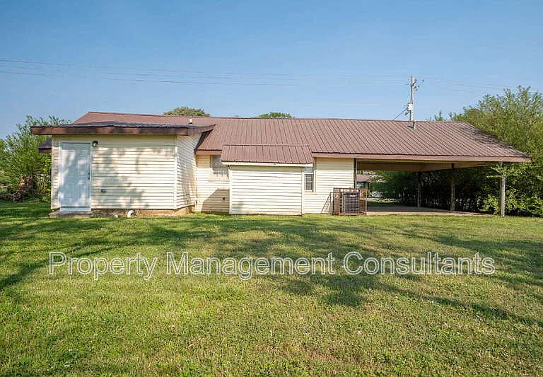 2208 Old Gurley Pike — Photo 5