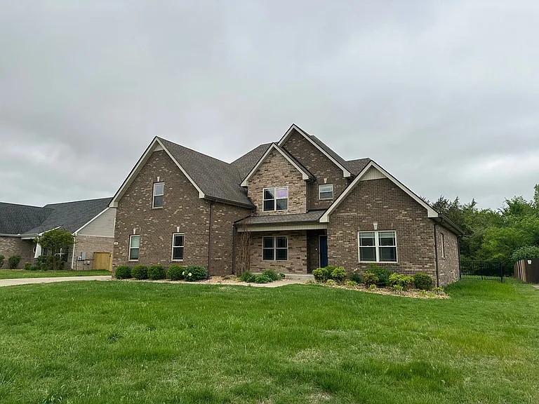 514 Sapphire Dr — Photo 3