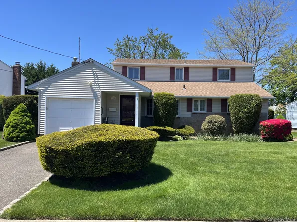 386 Harrison Avenue, Massapequa, NY 11758
