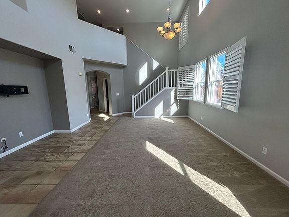 3rd image of 212 River Bend Ln