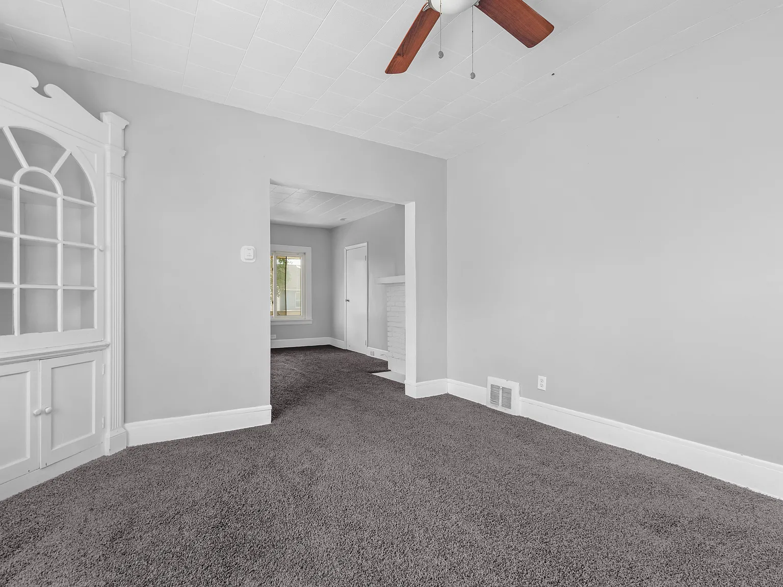 2 bed, 1943 sqft, $900 — Photo 4
