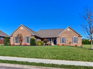 253 E Port Dr, Lenoir City, TN 37772