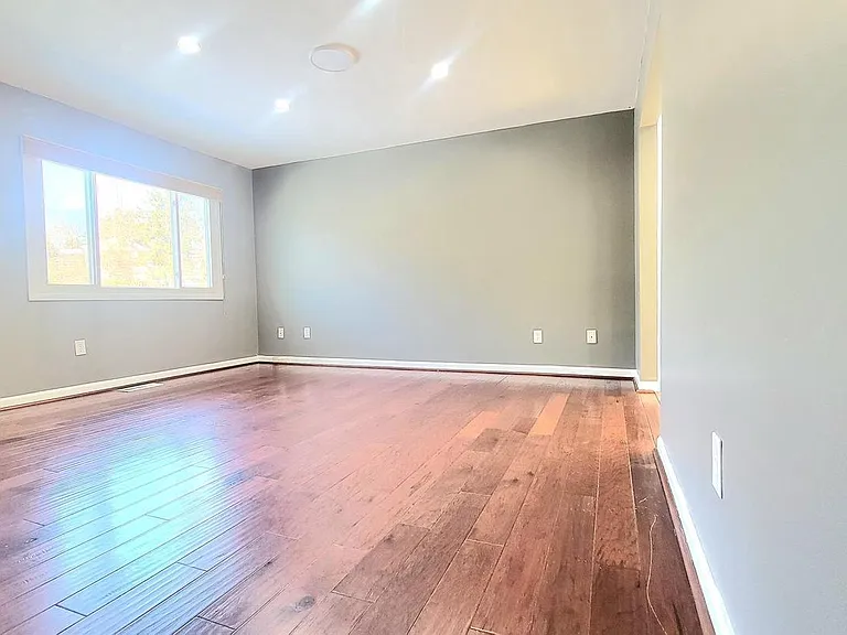 14707 Brook Dr — Photo 5