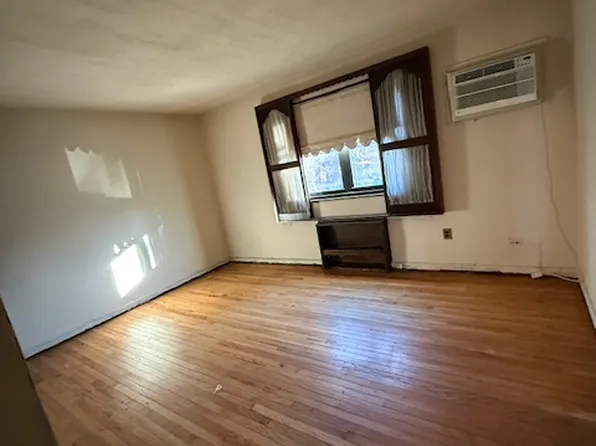 81-09 156th Avenue image 10 of 14