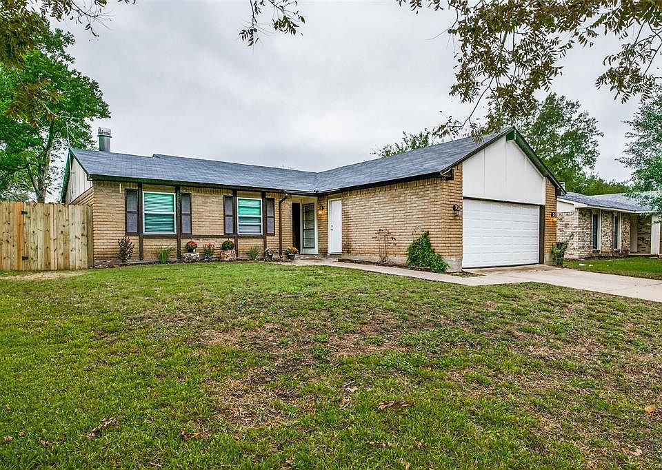 1st image of 4028 Bristlecone Ln