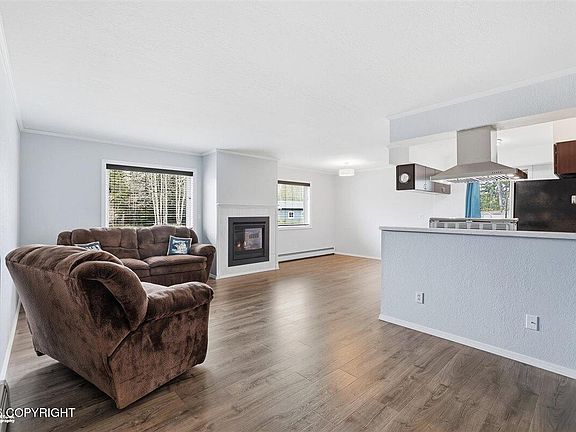 5th image of 238 Crest Dr