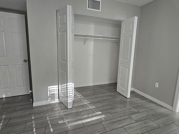 2nd image of 4952 Vincennes St APT 4