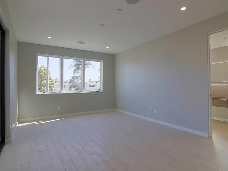 1014 5th St #2A — Photo 16