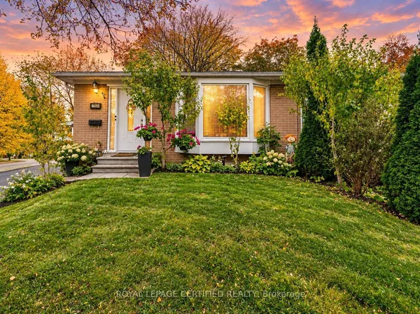 1622 Wavell Cres, Mississauga, ON L4X 1X1