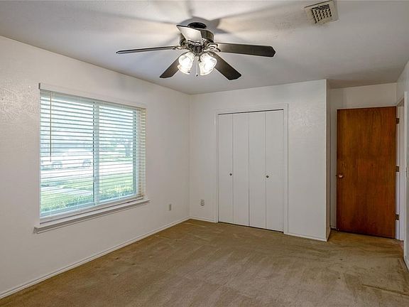 4th image of 1904 Westlake Dr