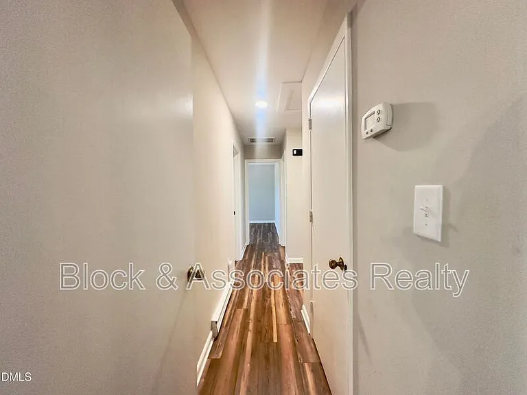 405 N Main St — Photo 12