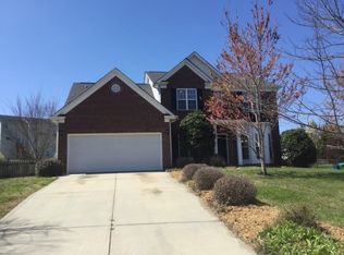 7828 Foxcroft Ln, Charlotte, NC 28213