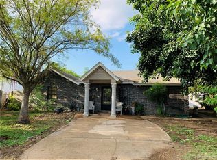 240 Sioux Rd, Alamo, TX 78516