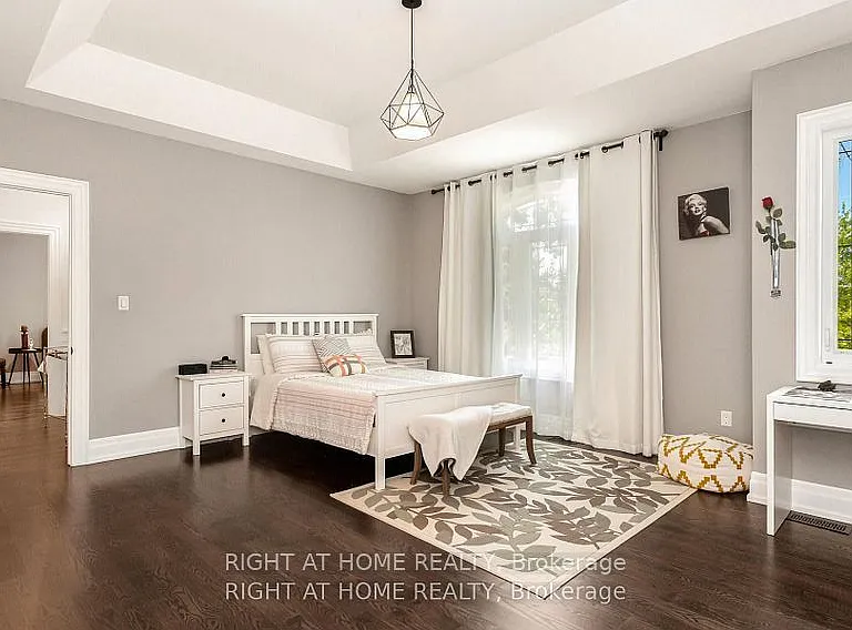 1220 Meredith Ave — Photo 32