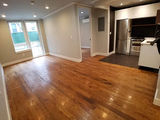 Rented by Tapiro Realty | media 4