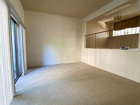 2nd image of 848 W Huntington Dr Unit 32