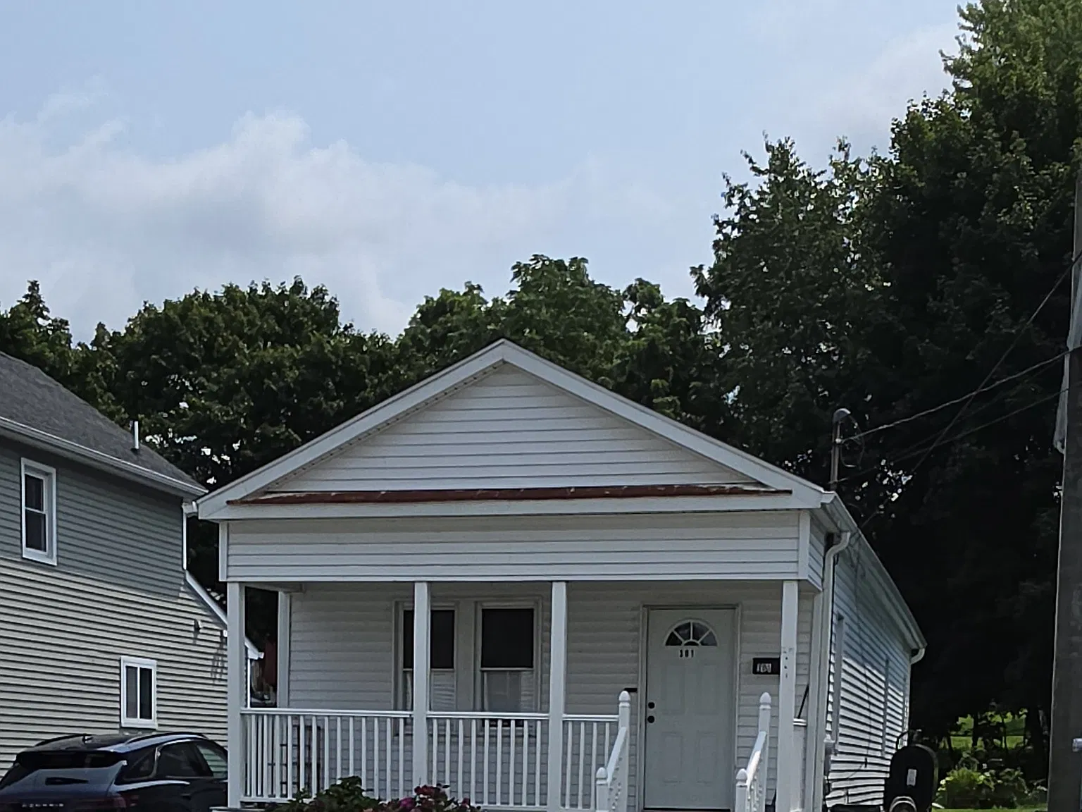 301 Center Street - 1 — Photo 2