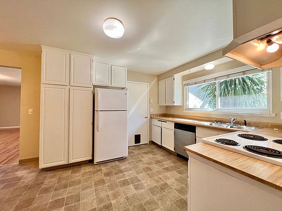 5th image of 626 Matson Dr