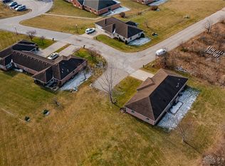 14-16 Ditmer Dr, New Carlisle, OH 45344