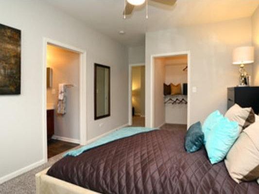 4th image of 7654321 Carlsbad Cir